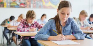 Учениците в Асеновград отново на училище без тестове