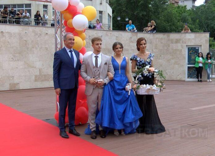 абитуриенти