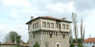 Тридневни чествания в Араповския манастир