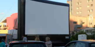 Организират автокино в две поредни вечери