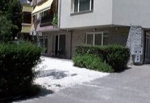 Незаконната бариера, поставена от частно лице пред общински имот в Асеновград, вече е премахната