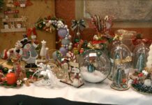 Откриха коледни благотворителни базари в Историческия музей