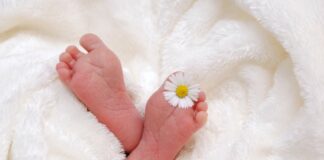 Денят на родилната помощ е! Празникът е познат като Бабинден