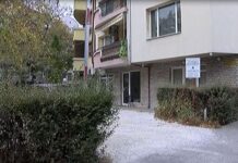 Изискват предоставяне на разрешение от поставилия бариера пред общински имот, за да не се пристъпи към нейното премахване