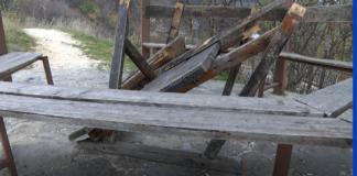 Отново вандалски прояви на беседка край Асенова крепост