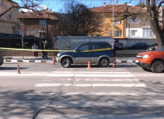 Блъснаха възрастна жена на пешеходна пътека в Асеновград