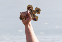 Хвърлят кръста на Йордановден в Асеновград малко след 9 ч.