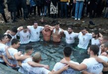 17 младежи участваха в богоявленския ритуал за кръста в Куклен