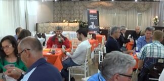 Всички състезатели от националния отбор по бридж на състезание в Асеновград