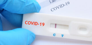 Родители декларират до утре на обяд съгласни ли са да тестват децата бърз антигенен тест