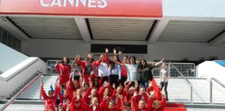 И двата баскетболни отбора за девойки с купи от турнира в Испания