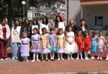 10 празнични тоалета дари ПГ „Св. Патриарх Евтимий“ на ДГ „Пролет“