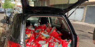 Общинският младежки съвет зарадва хора в нужда преди Великден