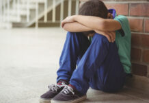 Учителите трябва да бъдат обучени да разпознават белезите на агресия и насилие сред децата