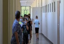 Как протичат занятията в едно асеновградско училище в условия на COVID 19