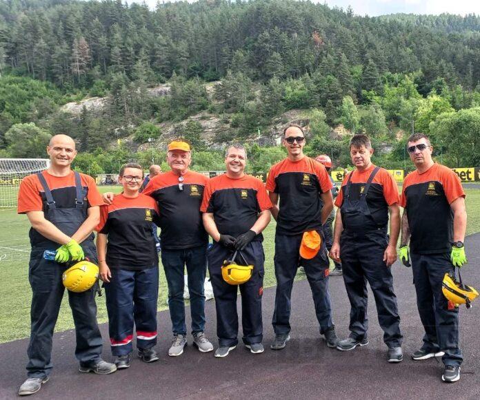 доброволци