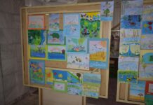 Детски рисунки изпъстриха информационния център в Община Асеновград