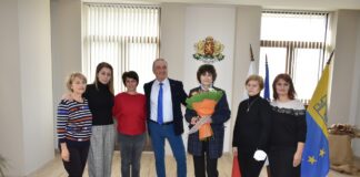 Пенсионира се дългогодишен специалист по финансите в Община Асеновград Община Асеновград