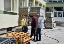 Кметът инспектира обектите по програма „Образователна инфраструктура“ в Асеновград