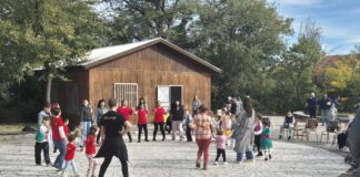 Есен на Баделема събра малки и големи в Асеновград