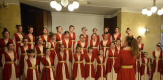 Великденски концерт изнесе хор „Евмолпея” в Асеновград