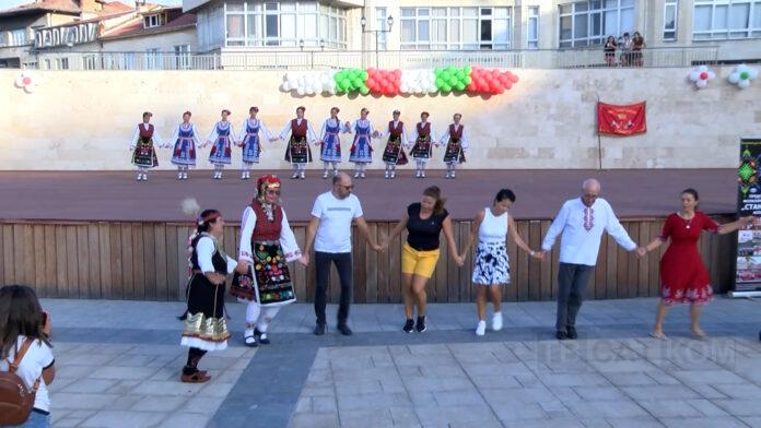 Export FHD.00_51_00_08.Still065