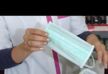 От дни предпазни маски в аптеките няма