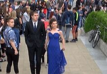 Асеновград изпраща тази вечер абитуриентите от СУ„Св. Св. Кирил и Методий”, СУ „Свети княз Борис I”, ПГ „Цар Иван Асен II” и ПГ „ Св. Патриарх Евтимий”