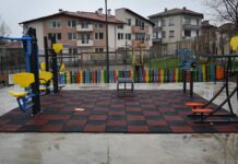 Асеновград вече разполага с чисто нов фитнес на открито