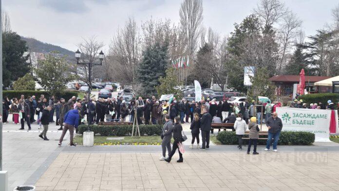 Гората.бг раздаде 17 100 дръвчета в Асеновгад.15