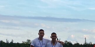 Асеновградски гребци грабнаха среброто от международно състезание