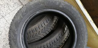 Демонтираха автомобилни гуми от две коли в Асеновград