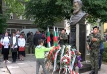 Асеновград се поклони пред паметта на Ботев и загиналите за свободата на България