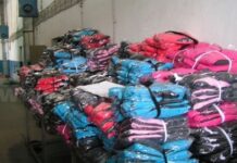 Иззеха 439 дрехи, обозначени с логото на търговски марки, без съгласието на правопритежателя