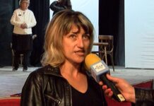 Росица Стойкова от Асеновград спечели наградата за най-добра женска роля на театралния фестивал в Самоков