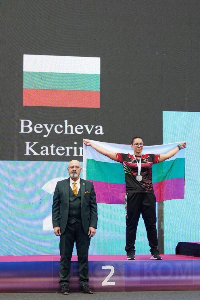 IMG-4e467ca4beab794496c20ba3d7a66c4f-V