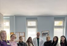 Ученици от ПГ „Св. Патриарх Евтимий“ дариха спално бельо на Неврологичното отделение в Асеновград