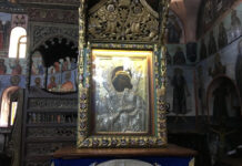 Отнесоха Чудотворната икона на Св. Богородица до местността Клувията с автомобил