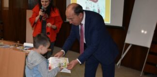 Наградиха участниците в конкурс за рисунка