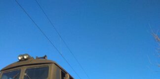 Пламна локомотив на товарен влак