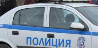 Два автомобила се удариха в село Бачково, пострада 86-годишна пътничка