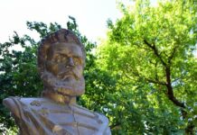 Асеновград се поклони пред паметта на Ботев