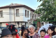 Ретро фестивал завладя Асеноеград