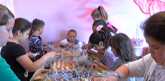 Деца от село Избеглии се подготвят за Великден