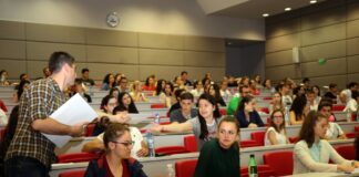 5 човека се борят за 1 място в най-желаните специалности на МУ-Пловдив