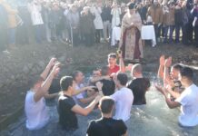 12 младежи участваха в богоявленския ритуал за кръста в Куклен