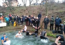 24-годишният Георги Стамболиев хвана Богоявленския кръст в град Куклен