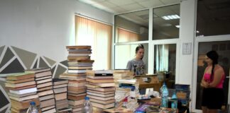 Кампанията „Дарете книга, дарете знание” събра над 600 книги