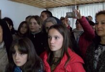 Деца от София, изучаващи вероучение, на поклонническо гостуване в Асеновград