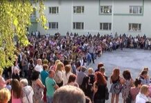 Получаването на социални помощи се обвързва с посещението на детска градина или училище